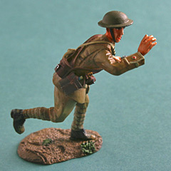 Britains WW1 Infantry Officer Advancing Metal Figure