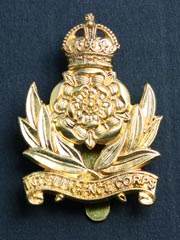 Intelligence Corps (KC) Cap Badge Image 2