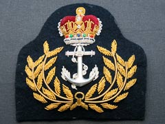 Royal Navy Warrant Officer Cap Badge Image 2