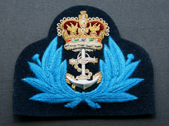 WRENS Officers Cap Badge Image 2
