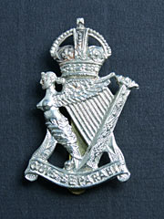 Royal Irish Regiment (QC) Cap Badge Image 2