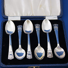 1935 Silver wedding Boxed Spoon Set Image 2
