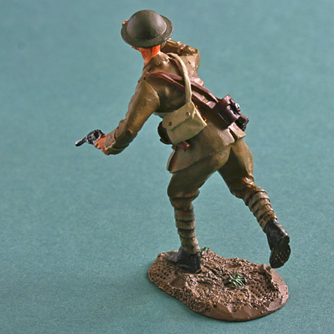 Britains WW1 Infantry Officer Advancing Metal Figure
