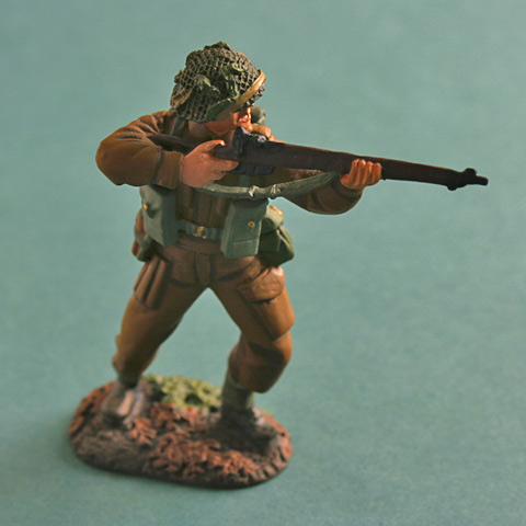 Britains WW2 British Infantry Firing Metal Figure