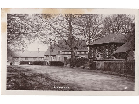 Sledmere Village Postcard - Yorkshire