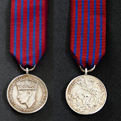 George Medal GVIR Miniature Medal Image 2