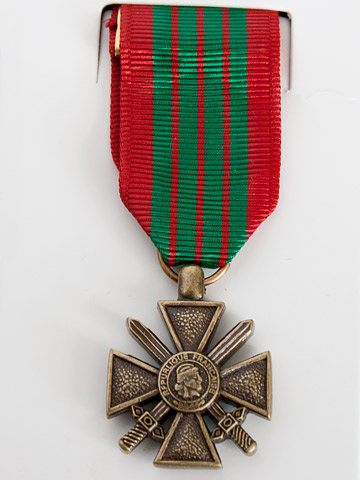Miniature French Croix de Guerre WW2 Medal