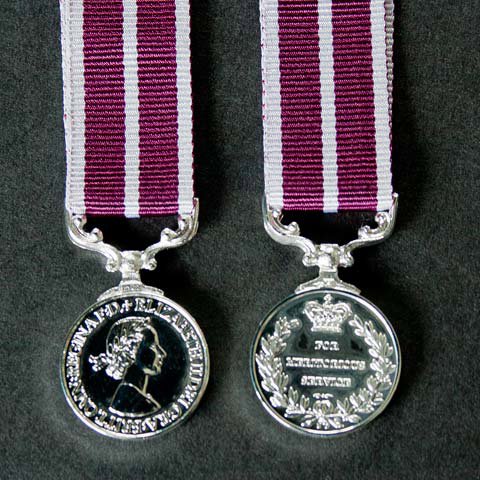 Meritorious Service Medal Miniature - QE2